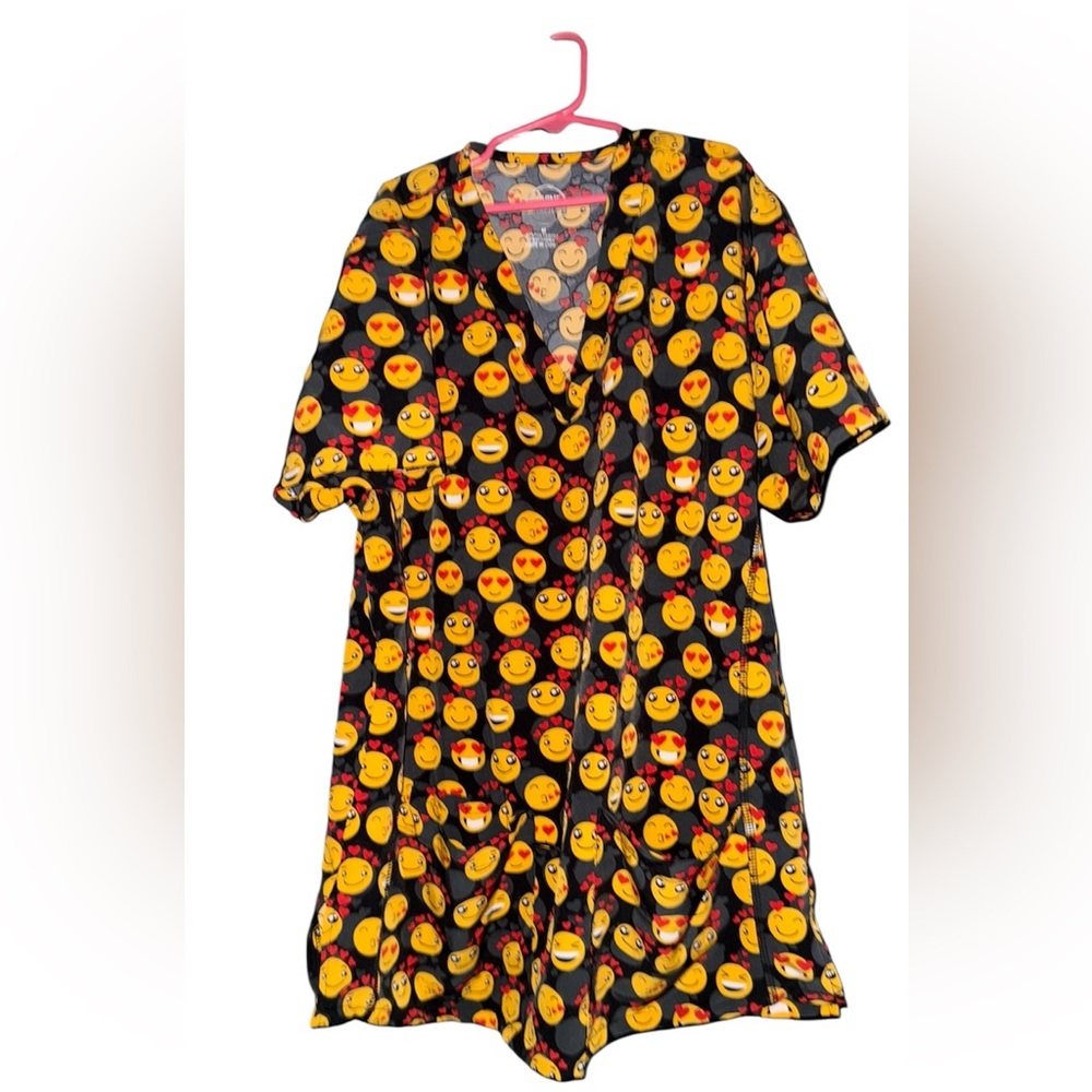 SCRUBS Divine Stretch Emoji Print Women’s Size Medium